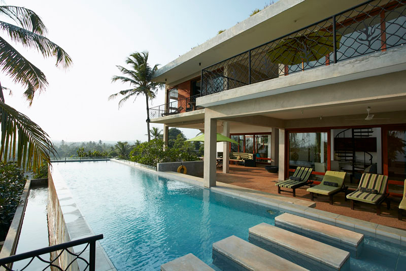 Villa Kambura a Beachfront Villa with Pool in Mirissa, Sri Lanka