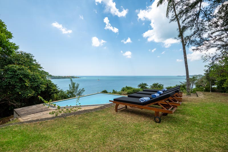 Geoffery Bawa Designed Luxury Villa Red Cliffs