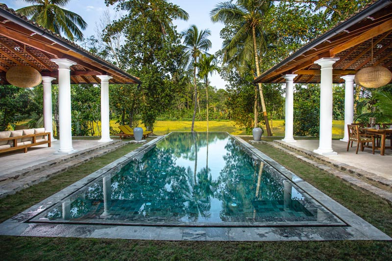 Kumbura Villa a Cozy Family Friendly  Villa with Paddy Views in Galle