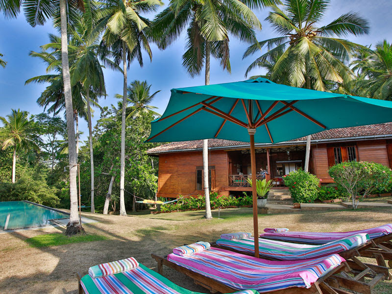 The Teak House - Beachfront Villa in Tangalle, Sri Lanka